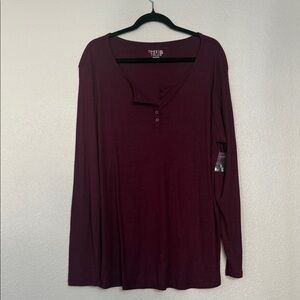 Time and Tru Women's Burgundy Button Down Shirt